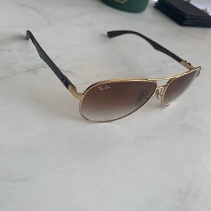 RayBans RB8313